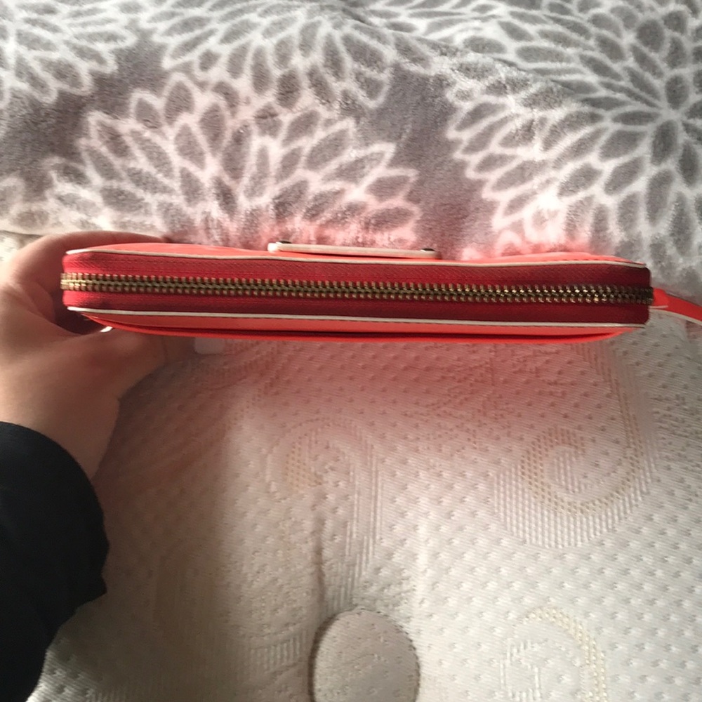 Kate Spade Wallet - Picture 3 of 5